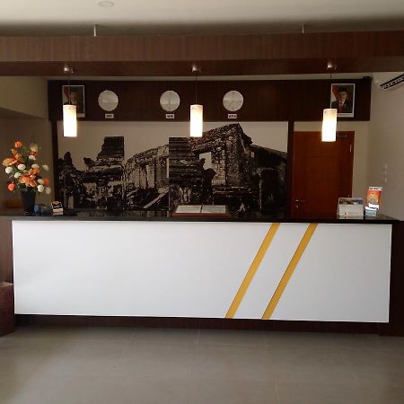 Hotel Wisata Baru Serang Extérieur photo