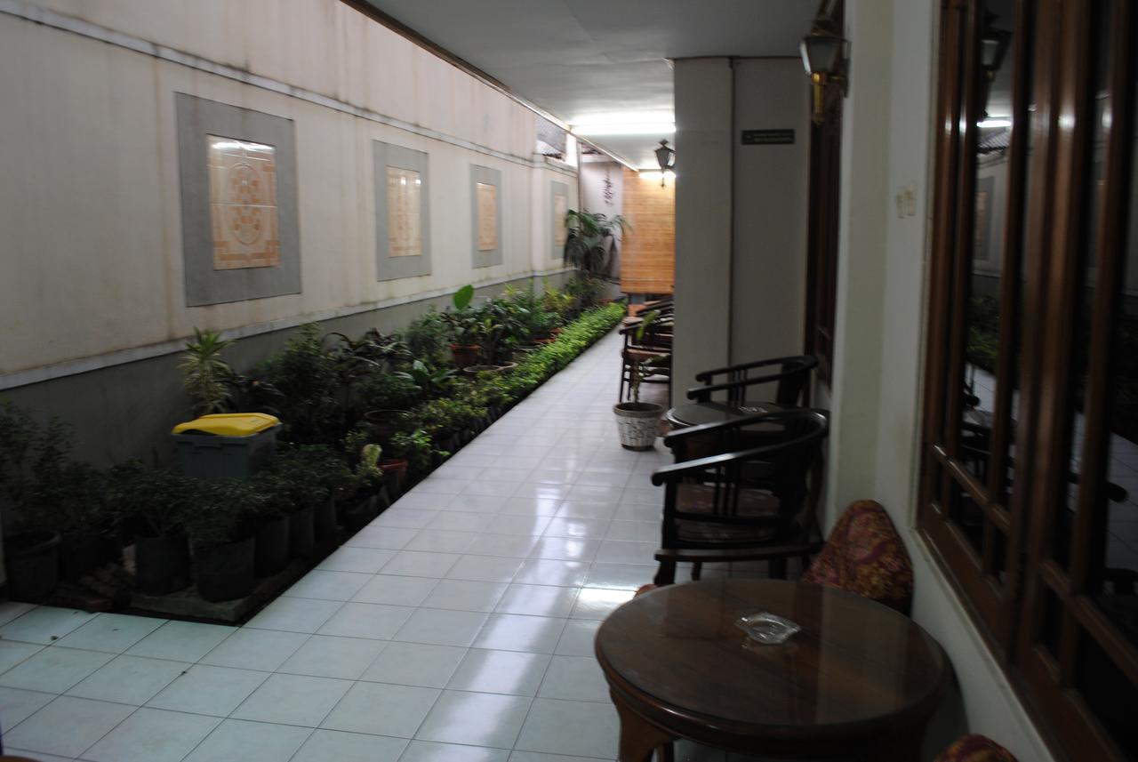 Hotel Wisata Baru Serang Extérieur photo