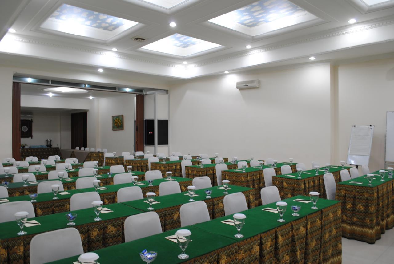 Hotel Wisata Baru Serang Extérieur photo