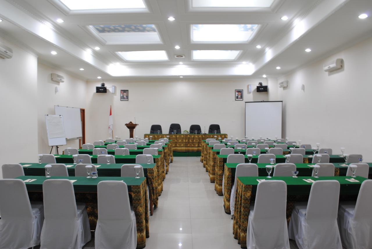 Hotel Wisata Baru Serang Extérieur photo